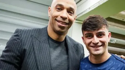 东京美职棒常规赛首战启动 道奇队收获开门红